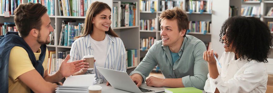 une école de commerce et management